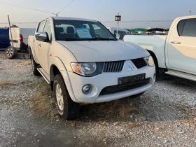     Mitsubishi L200 2.5did of road 
