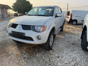     Mitsubishi L200 2.5did of road 