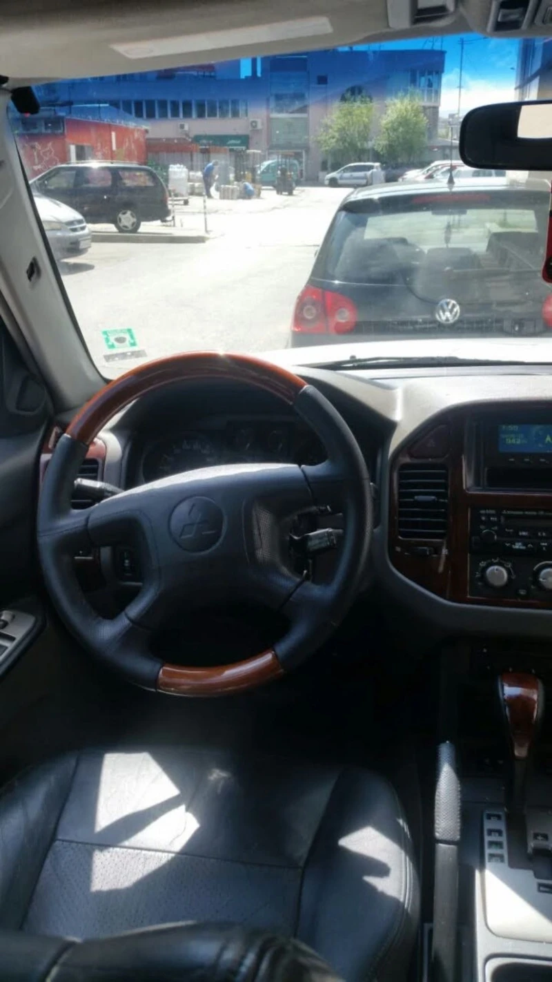 Mitsubishi Pajero 3.2 DID, снимка 7 - Автомобили и джипове - 47016991