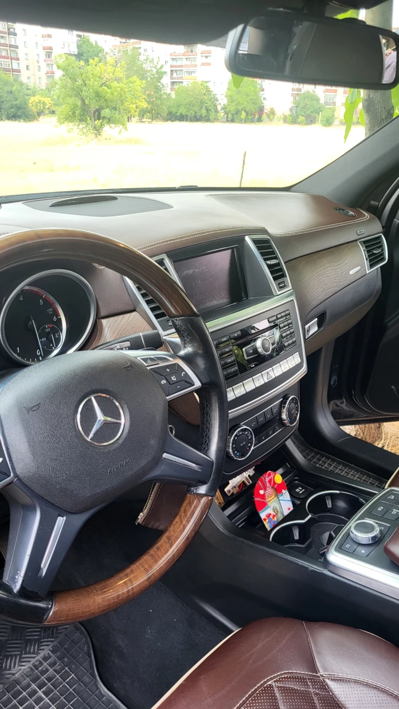 Mercedes-Benz ML 350 350AMG, снимка 9 - Автомобили и джипове - 48378964