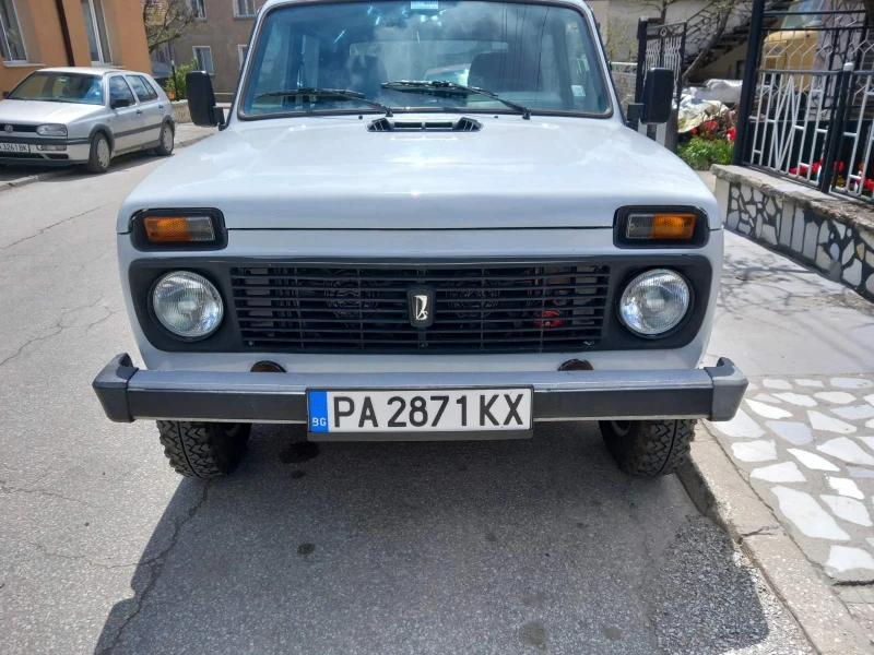 Lada Niva 21214, снимка 1 - Автомобили и джипове - 48726516