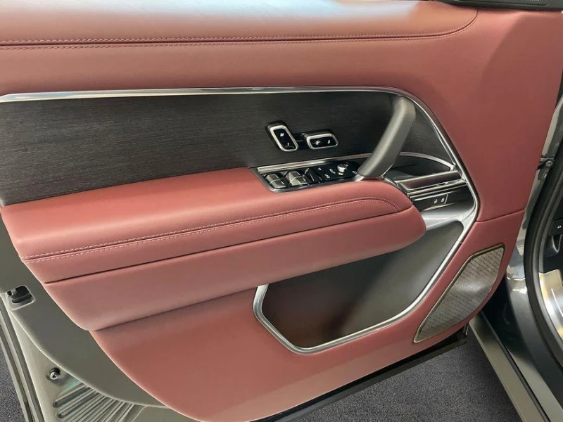 Land Rover Range rover P530 LWB AUTOBIOGRAPHY TV PANO MERIDIAN, снимка 6 - Автомобили и джипове - 51508995