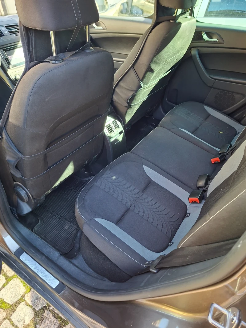 Skoda Yeti, снимка 7 - Автомобили и джипове - 52357696