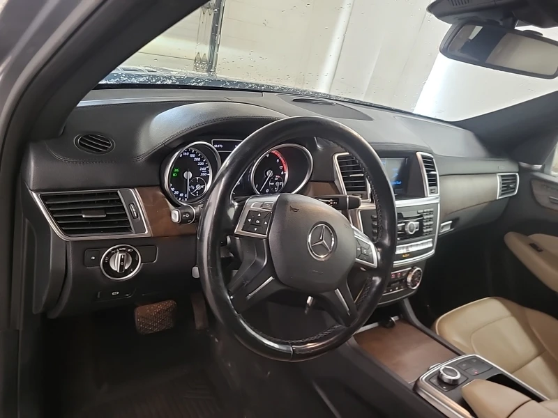 Mercedes-Benz ML 350 BLUETEC/LANE ASSIST/BLINDSPOT/KEYLESS/ПОДГРЕВ, снимка 9 - Автомобили и джипове - 52936650