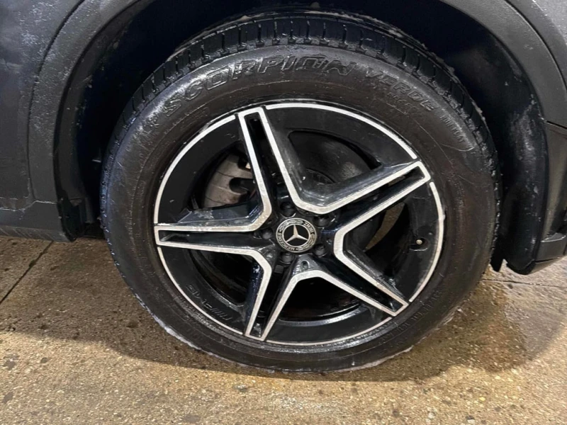Mercedes-Benz GLC 300 CARFAX, снимка 7 - Автомобили и джипове - 53451853