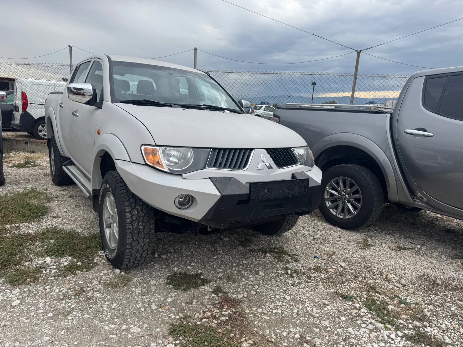 Mitsubishi L200 2.5did of road  - изображение 3