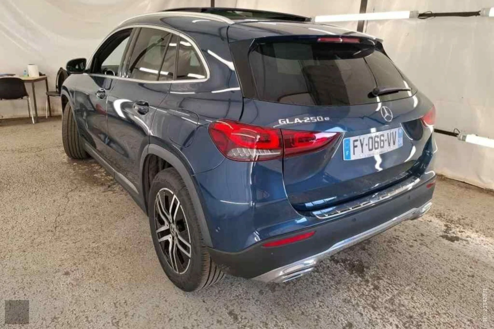 Mercedes-Benz GLA 250 e PLUG IN HYBRID  - изображение 2