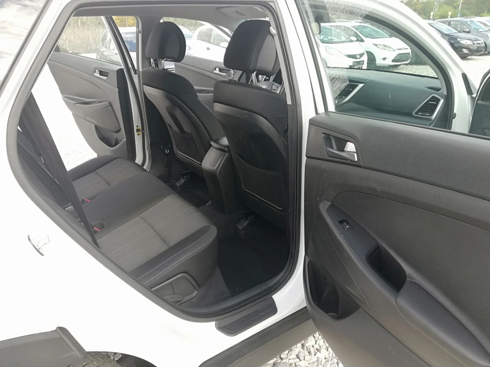 Hyundai Tucson 1.7CRDI KLIMA NAVI IT. | Mobile.bg — изображение 12