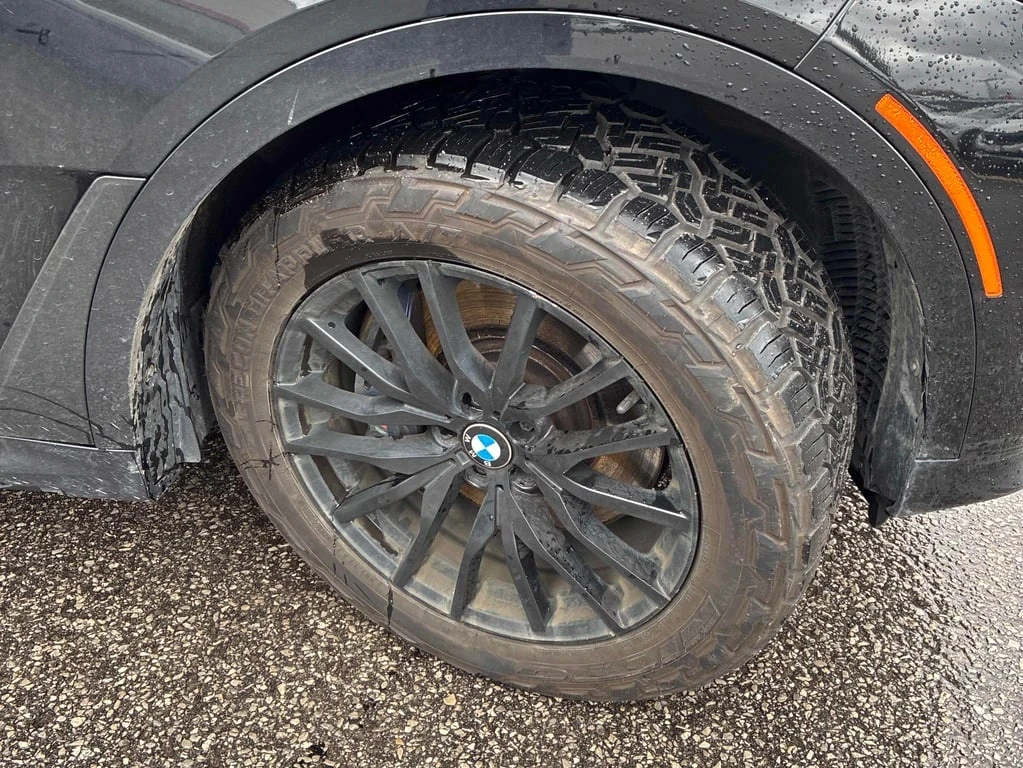 BMW X7 xDrive40i  CARFAX | Mobile.bg   7