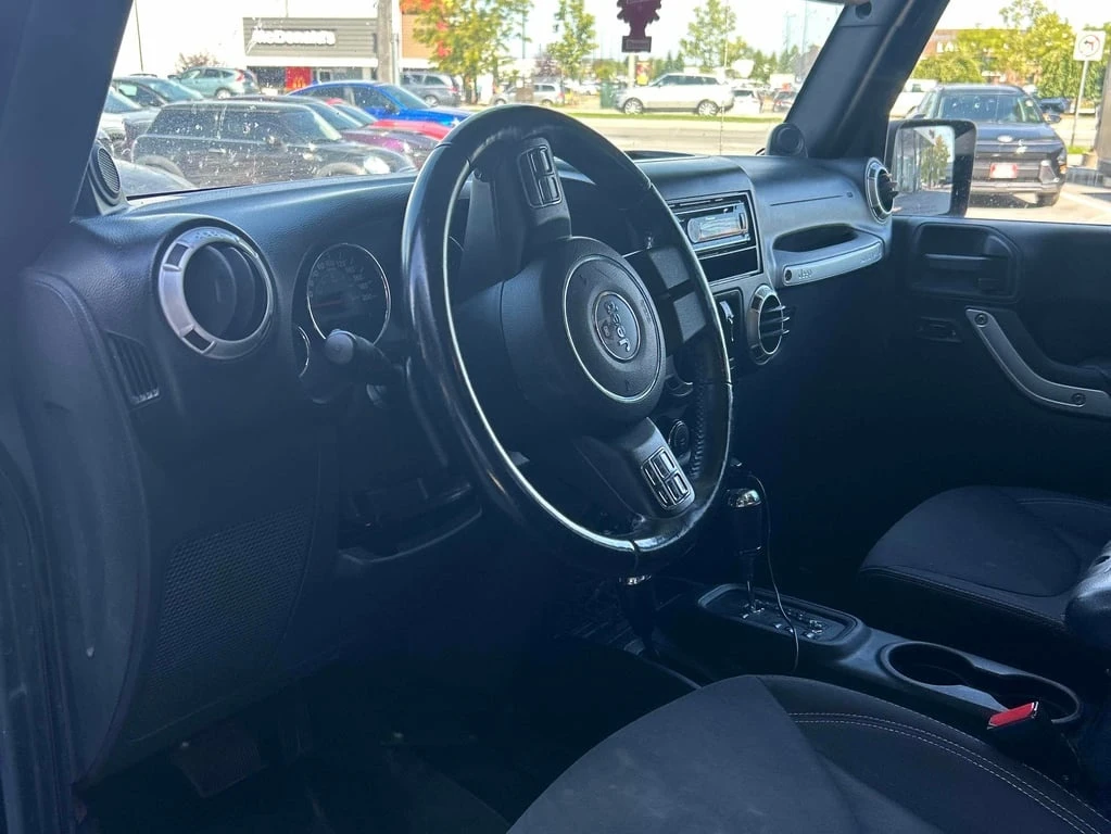 Jeep Wrangler * Sahara * CARFAX *    | Mobile.bg   6