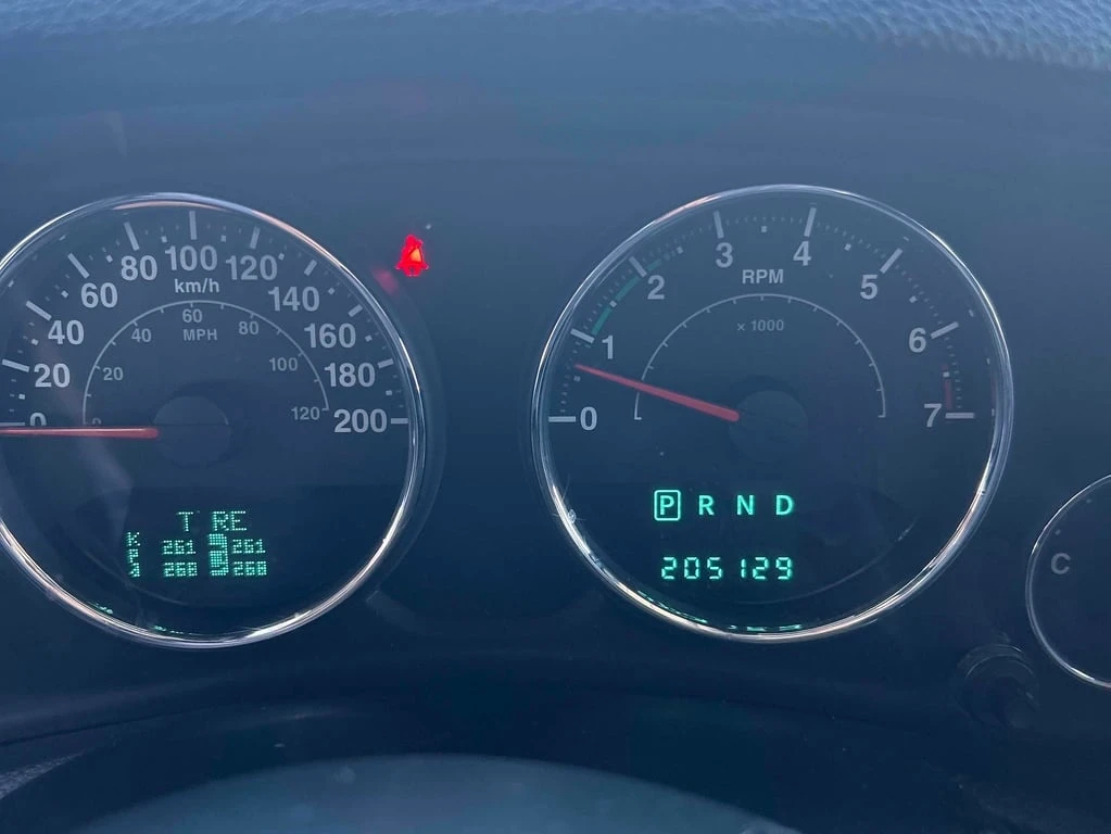 Jeep Wrangler * Sahara * CARFAX *    | Mobile.bg   7