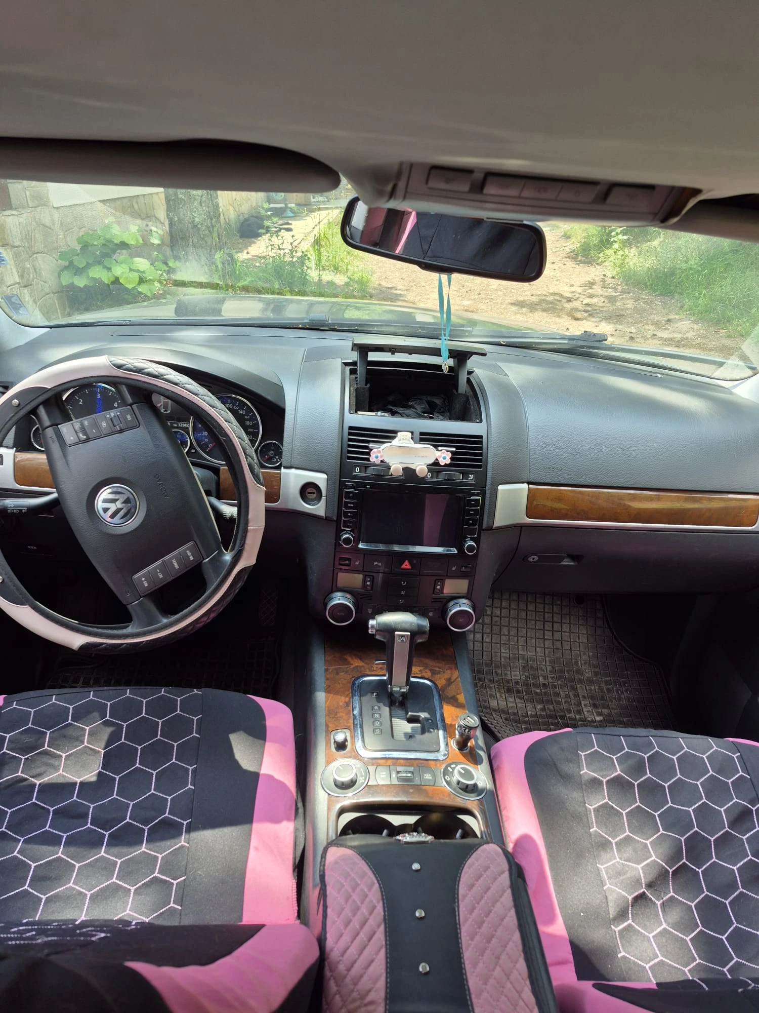 VW Touareg, снимка 5 - Автомобили и джипове - 53978367