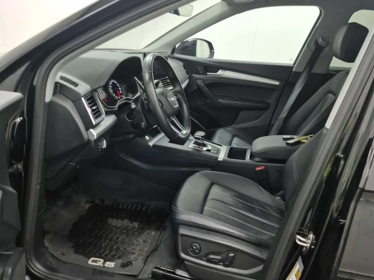 Audi Q5 KOMFORT| ПАНОРАМА| ПАМЕТ| 2 КЛЮЧА| CARFAX, снимка 10 - Автомобили и джипове - 54224956