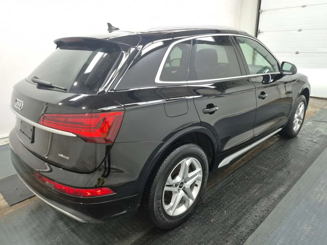 Audi Q5 KOMFORT| ПАНОРАМА| ПАМЕТ| 2 КЛЮЧА| CARFAX, снимка 4 - Автомобили и джипове - 54224956
