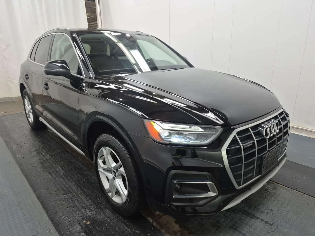 Audi Q5 KOMFORT| ПАНОРАМА| ПАМЕТ| 2 КЛЮЧА| CARFAX, снимка 2 - Автомобили и джипове - 54224956