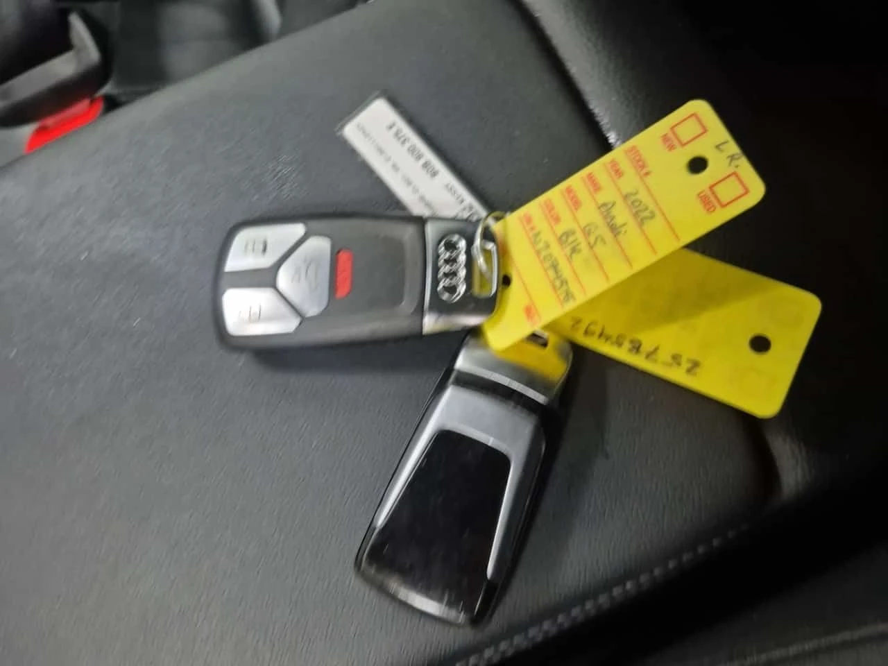 Audi Q5 KOMFORT| ПАНОРАМА| ПАМЕТ| 2 КЛЮЧА| CARFAX, снимка 17 - Автомобили и джипове - 54224956