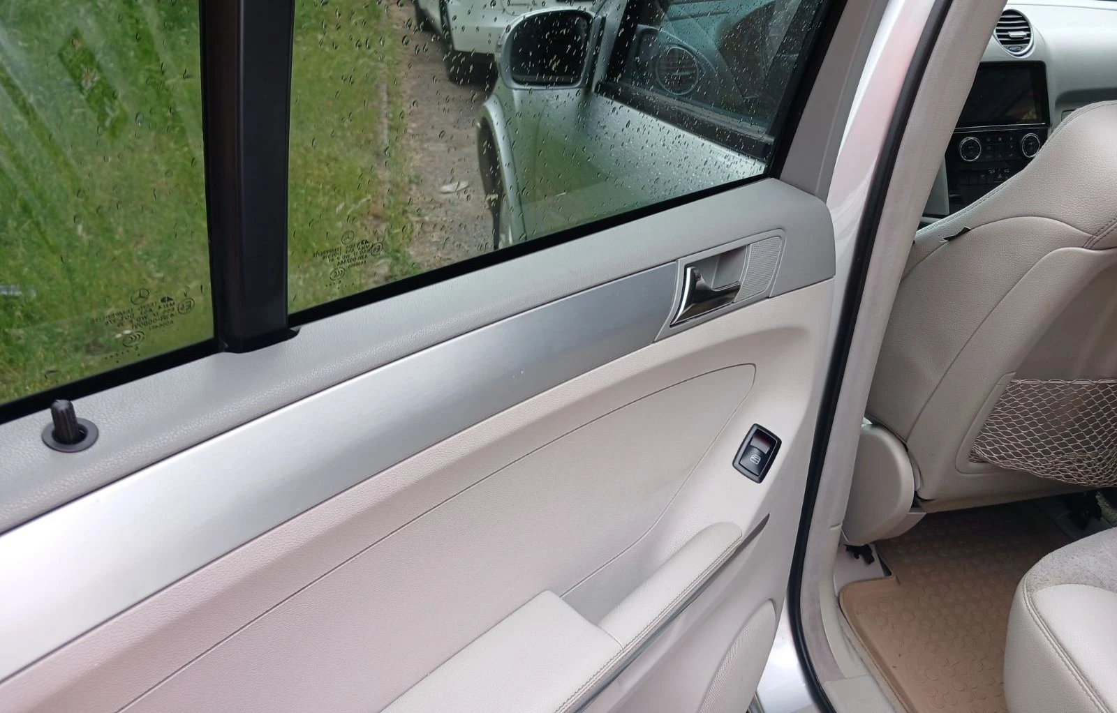 Mercedes-Benz ML 320 CDI 4MATIK, снимка 14 - Автомобили и джипове - 54751251