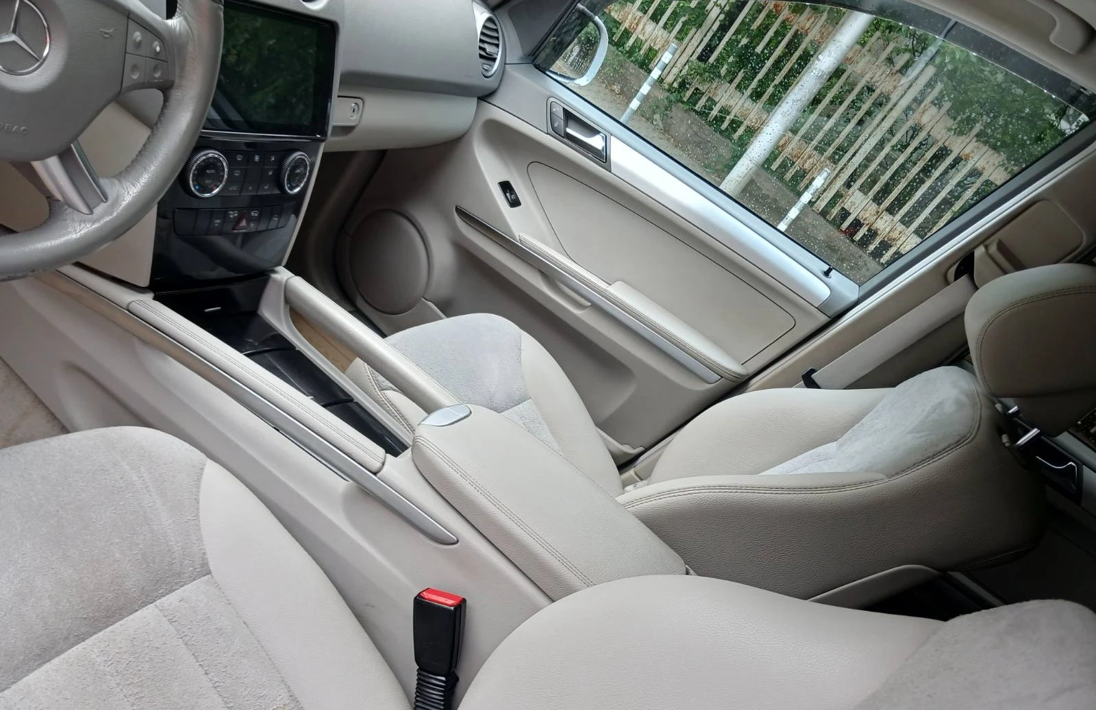 Mercedes-Benz ML 320 CDI 4MATIK, снимка 6 - Автомобили и джипове - 54751251