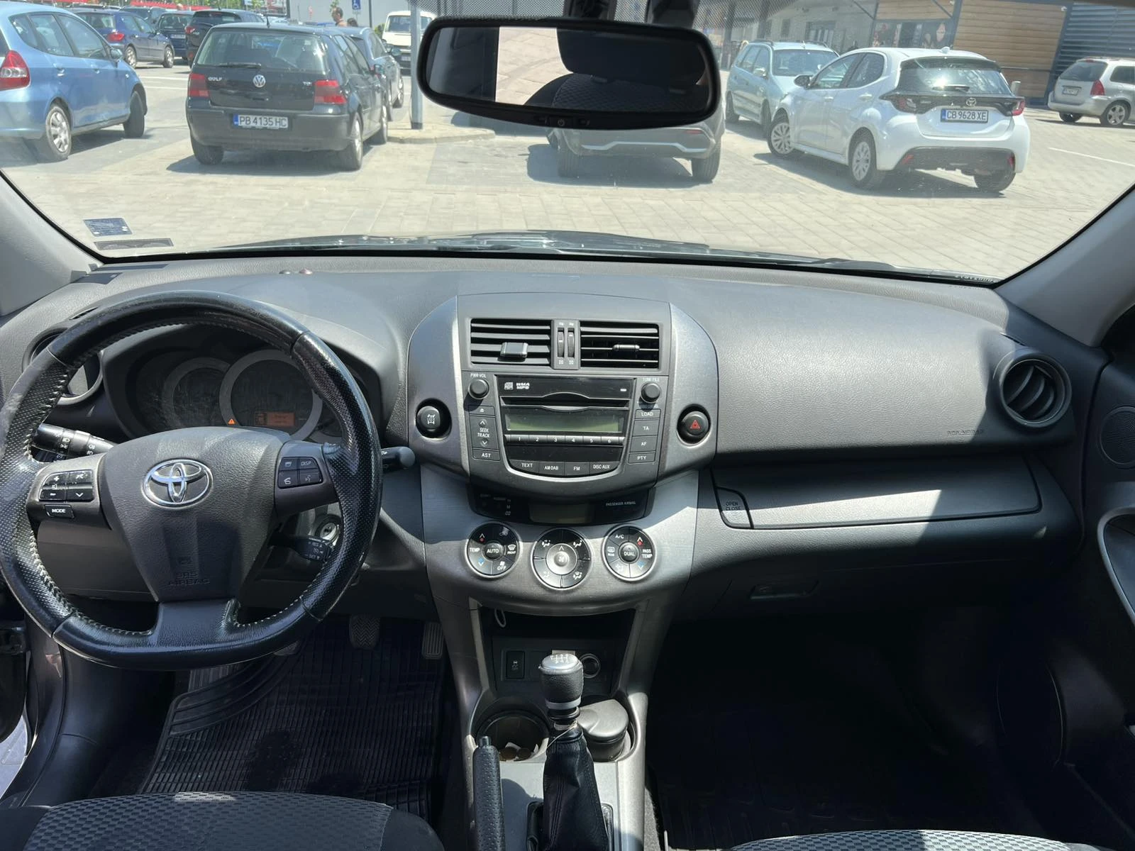 Toyota Rav4, снимка 8 - Автомобили и джипове - 54764445