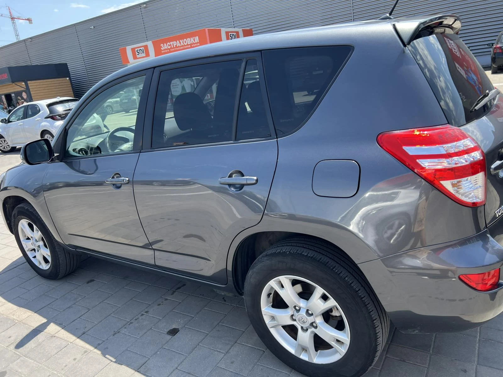 Toyota Rav4, снимка 7 - Автомобили и джипове - 54764445