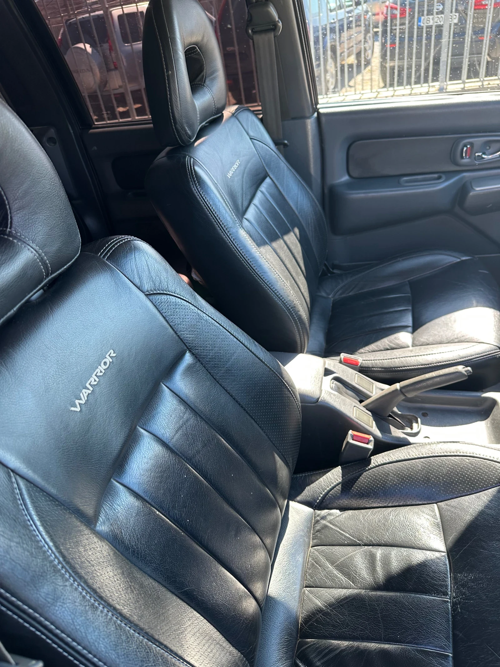 Mitsubishi L200, снимка 4 - Автомобили и джипове - 55351804