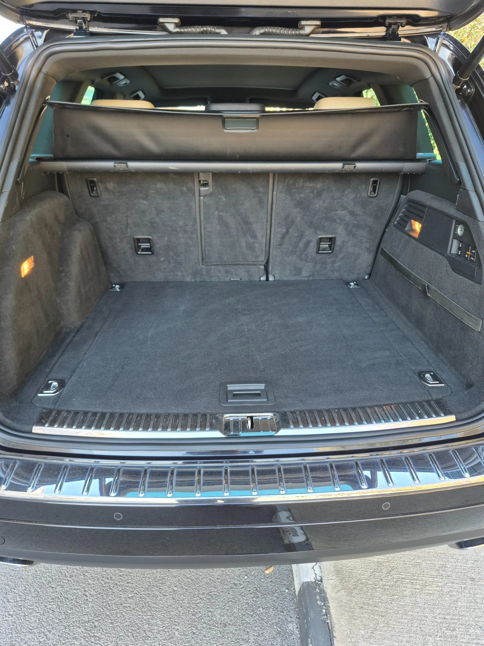 VW Touareg, снимка 11 - Автомобили и джипове - 55561642