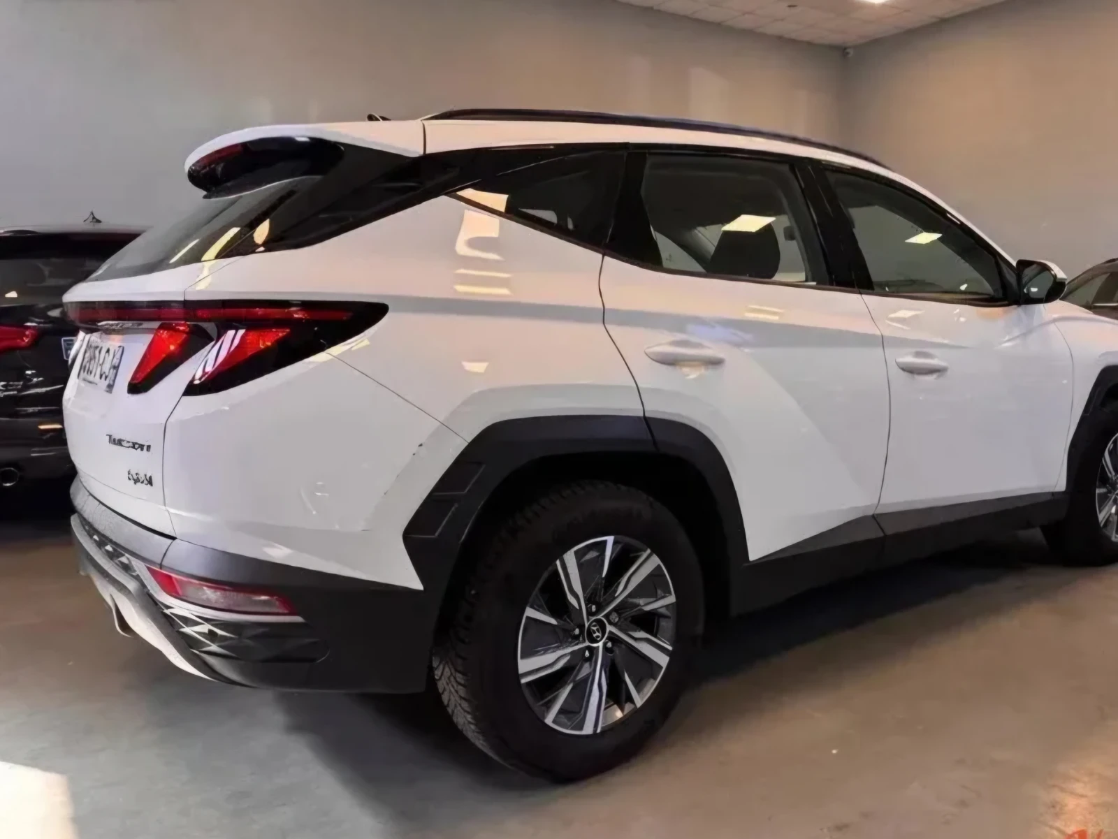 Hyundai Tucson 230к.с, снимка 3 - Автомобили и джипове - 56132104