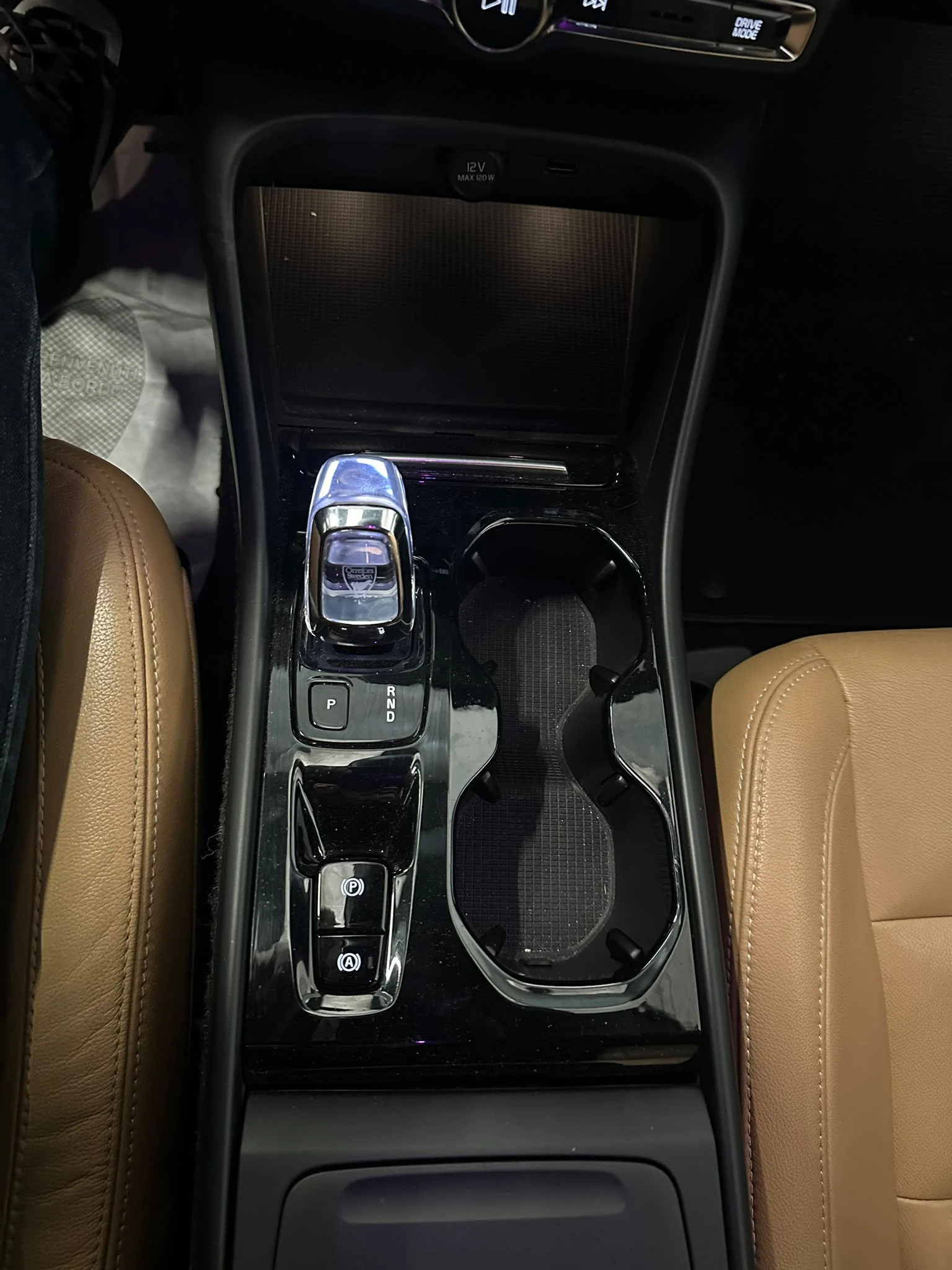 Volvo XC40 2.0* T4* AWD* LED* INSCRIPTION*  | Mobile.bg � ����������� 17