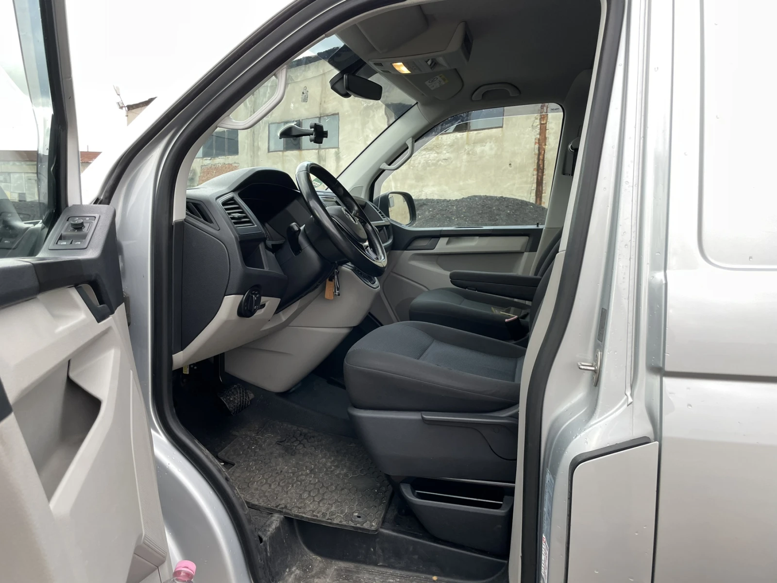 VW Transporter 2.0d 204ps BULLI Maxi, снимка 7 - Бусове и автобуси - 54635333