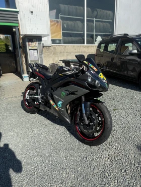  Yamaha YZF-R1