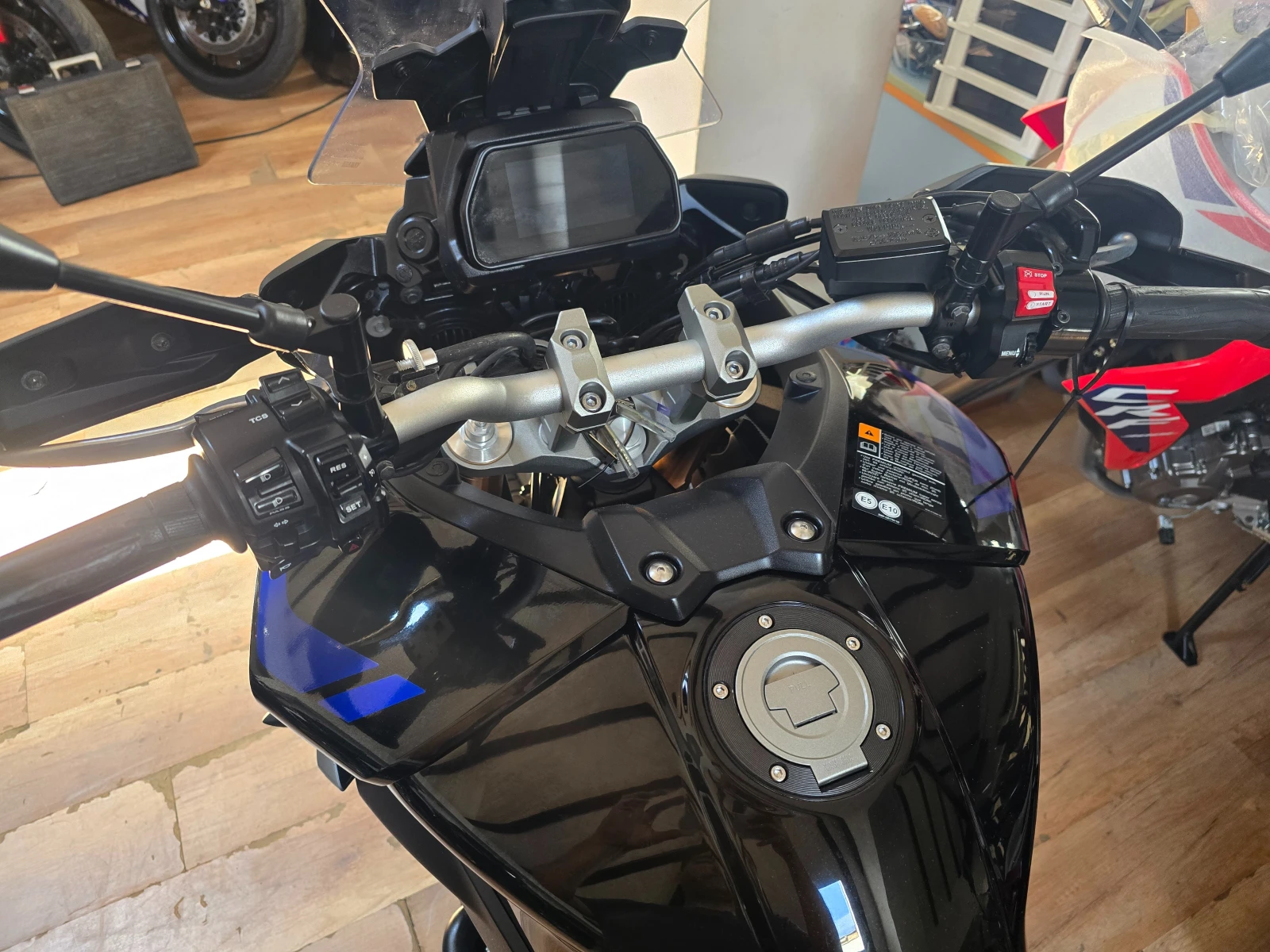 Yamaha Mt-09 Tracer 900GT TRC ABS , снимка 14 - Мотоциклети и мототехника - 54672965