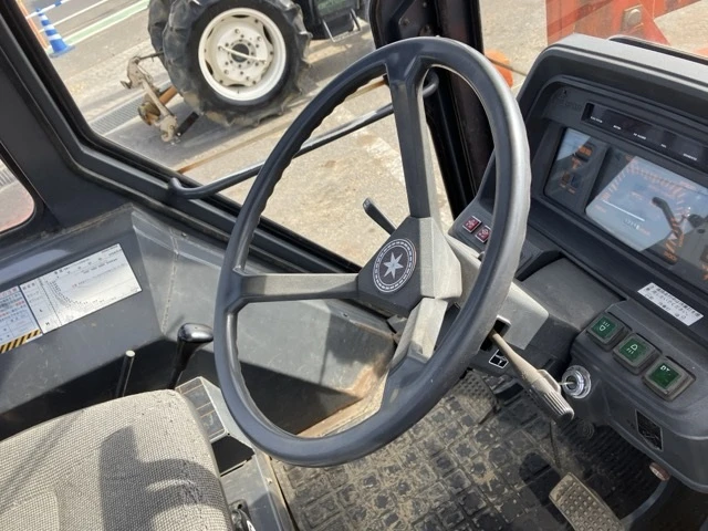 Трактор Kubota ВНОС 31.05.2026, снимка 3 - Селскостопанска техника - 54624340