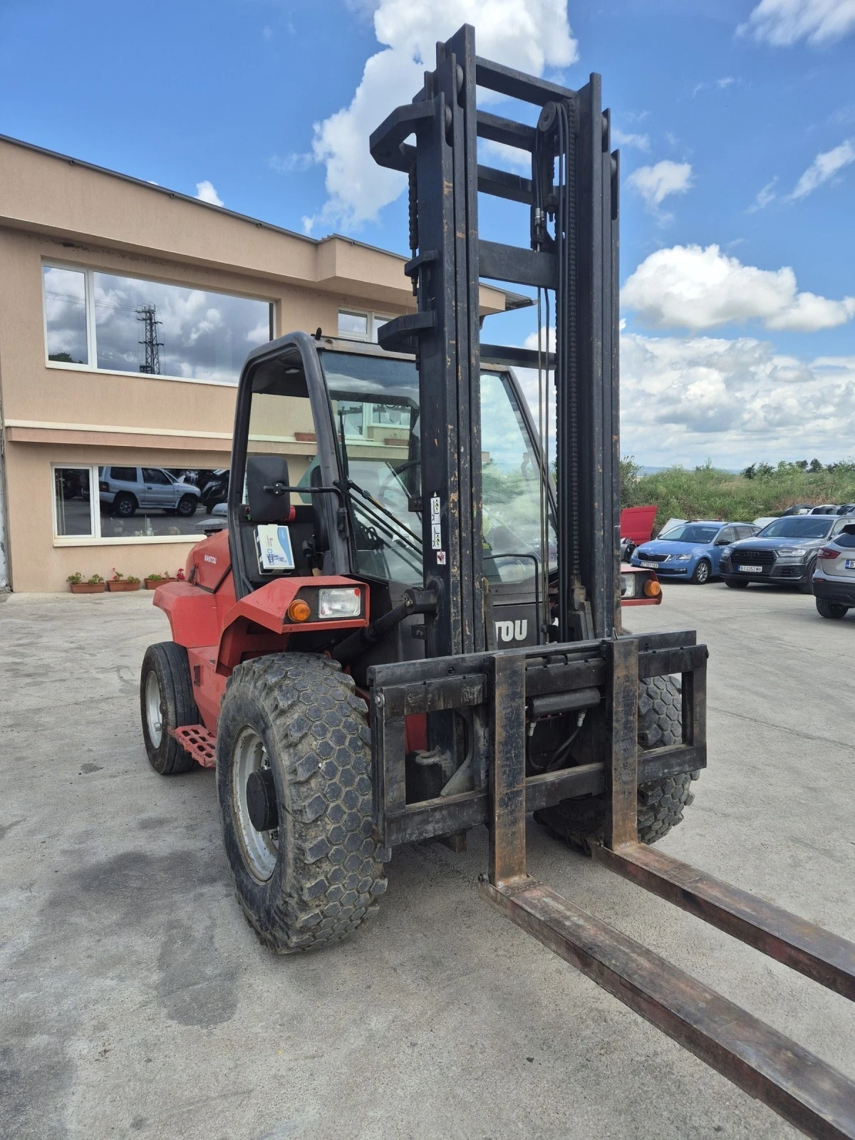  Manitou Perkins  | Mobile.bg   3