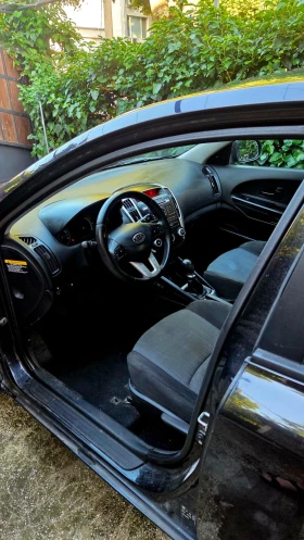 Kia Ceed 1.4 бензин/газ, снимка 3
