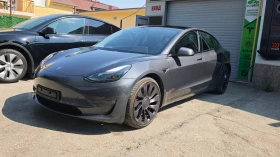������ Tesla Model 3