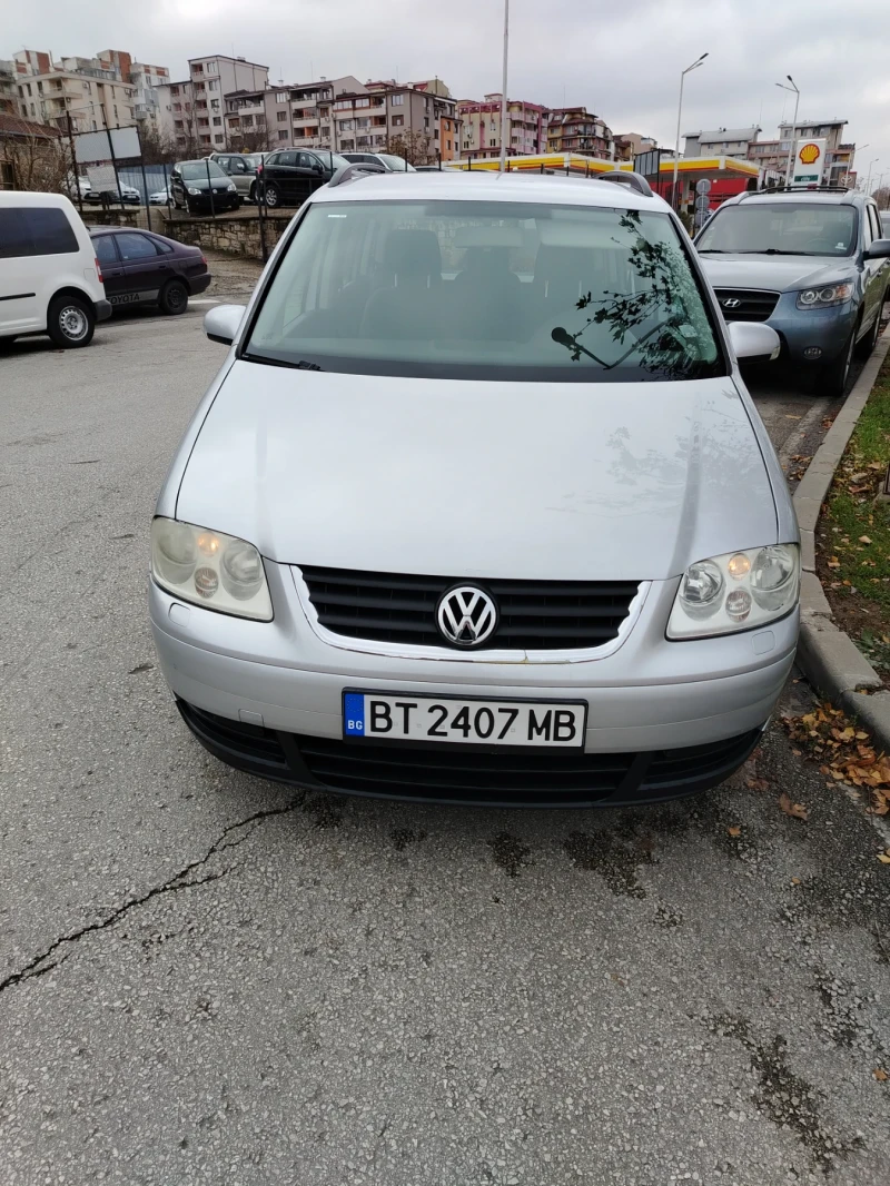 VW Touran, снимка 1 - Автомобили и джипове - 48258919