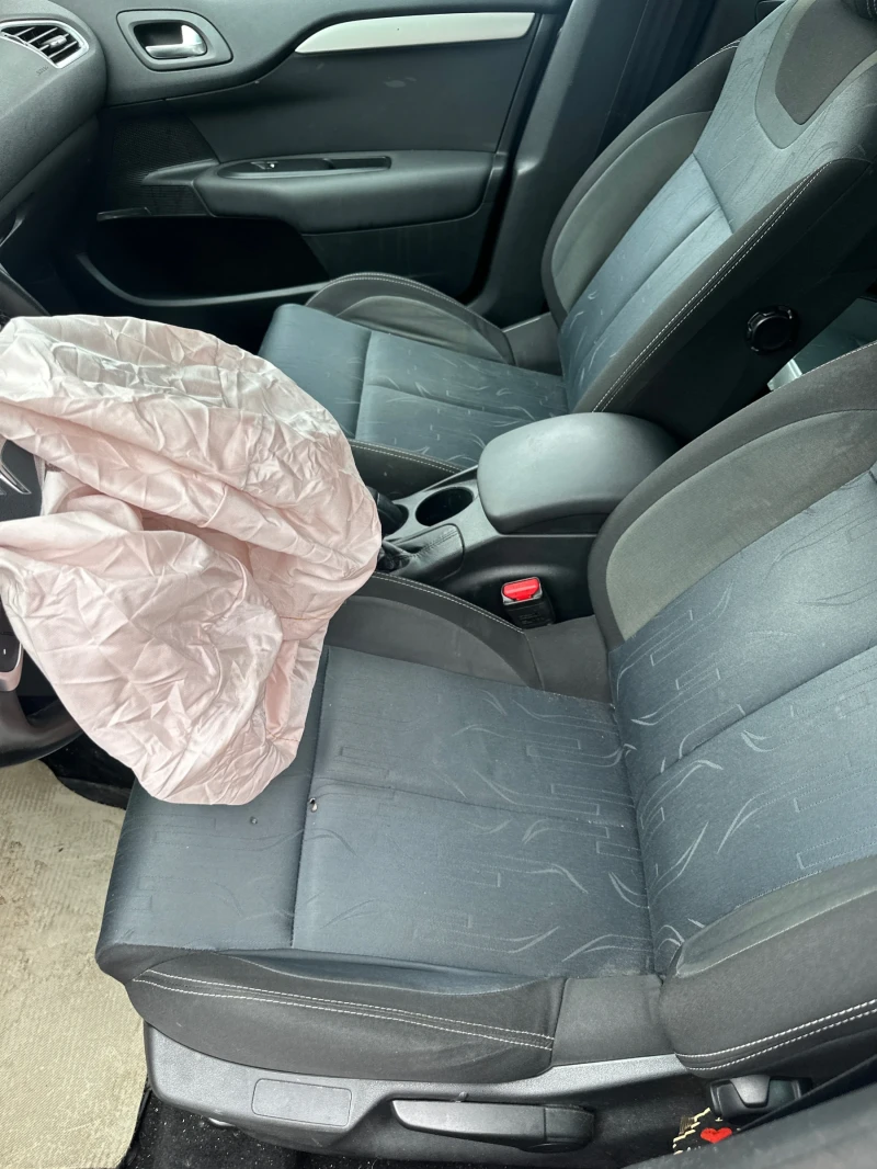 Citroen C4 1.6 hdi 110, снимка 16 - Автомобили и джипове - 48714604