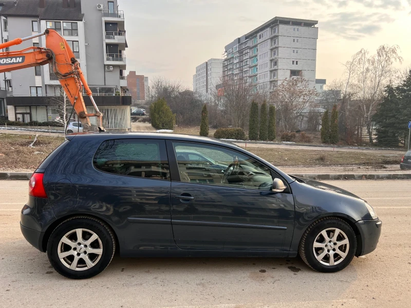 VW Golf VW Golf V 2.0 TDI, снимка 6 - Автомобили и джипове - 49303963