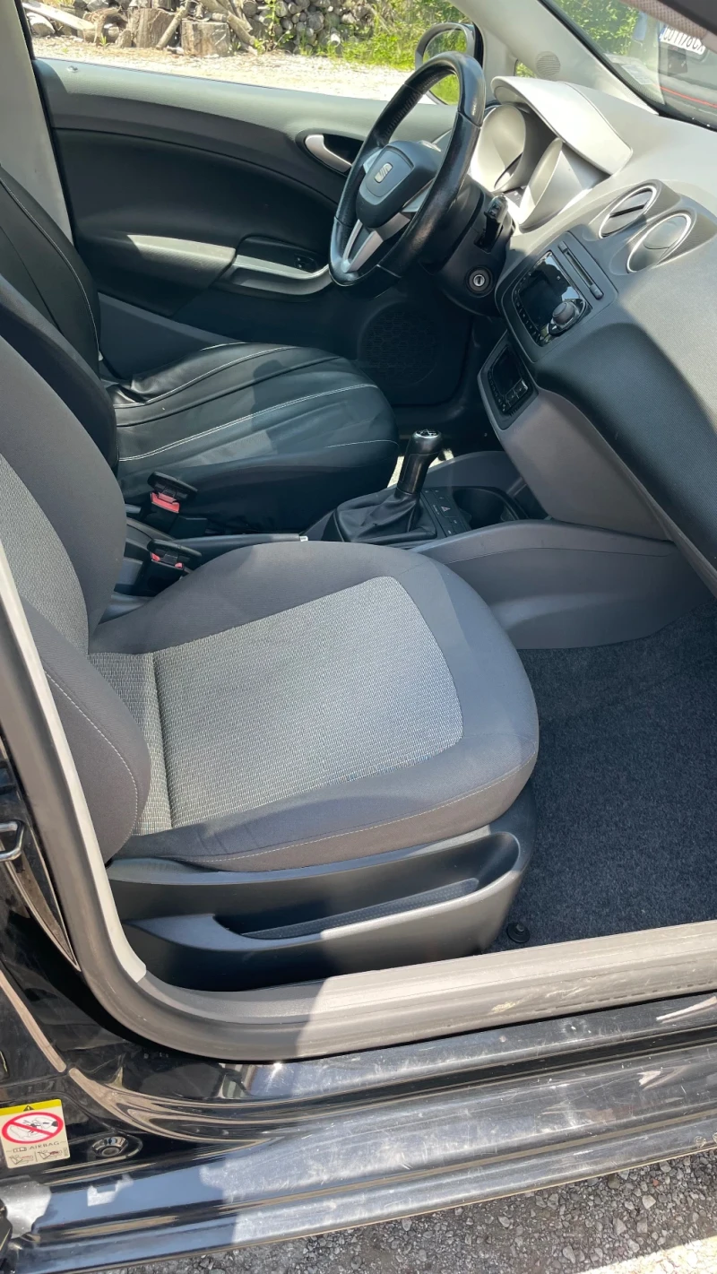 Seat Ibiza 1.6 TDI, снимка 11 - Автомобили и джипове - 52365630