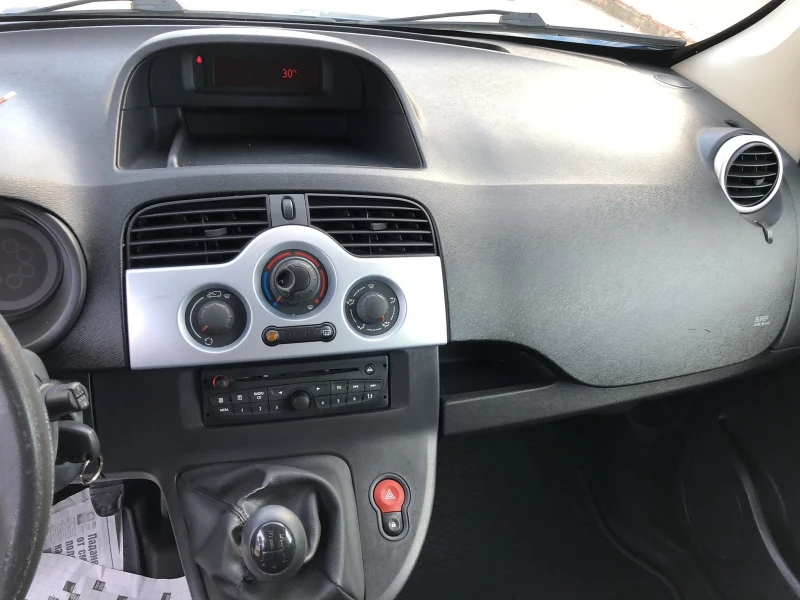 Renault Kangoo 1.5 DCI 90KC MAXI-БАЗА, снимка 12 - Автомобили и джипове - 52498639