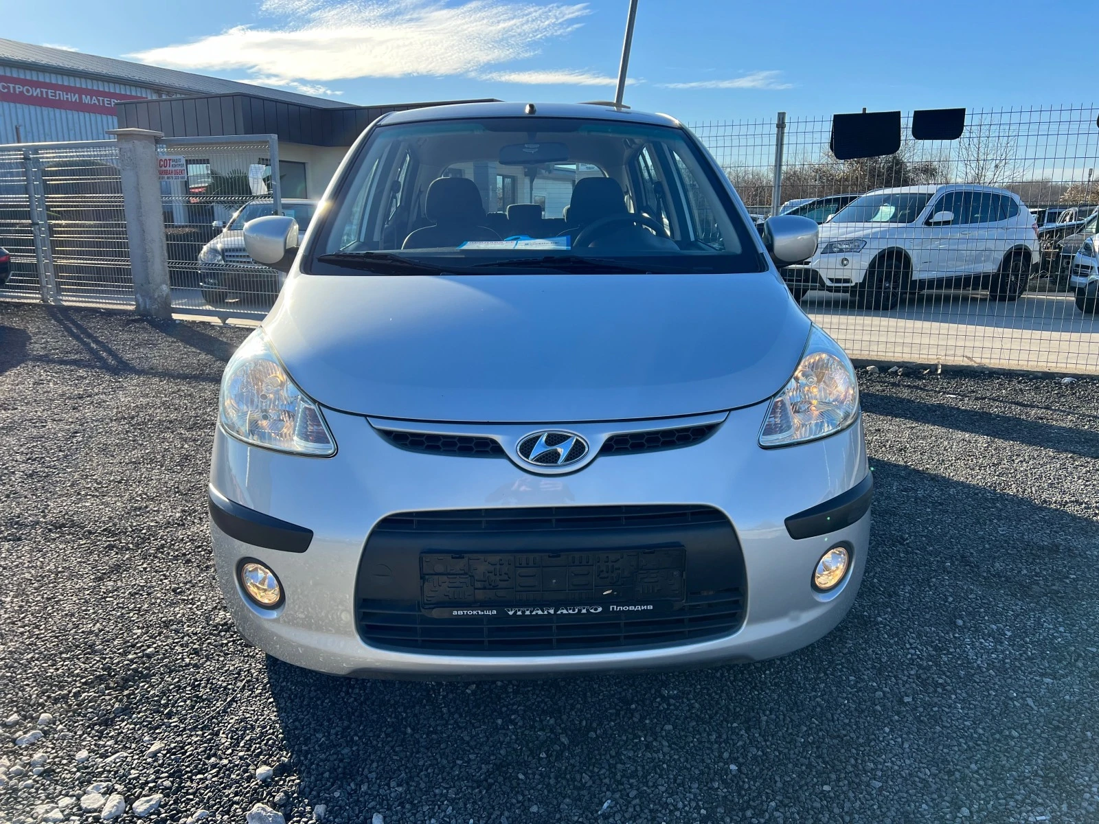 Hyundai I10 1.1-ГАЗ- - изображение 2