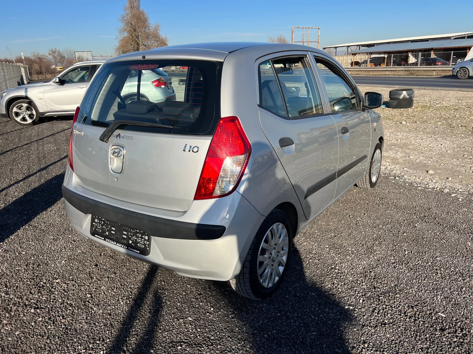 Hyundai I10 1.1-ГАЗ- - изображение 4