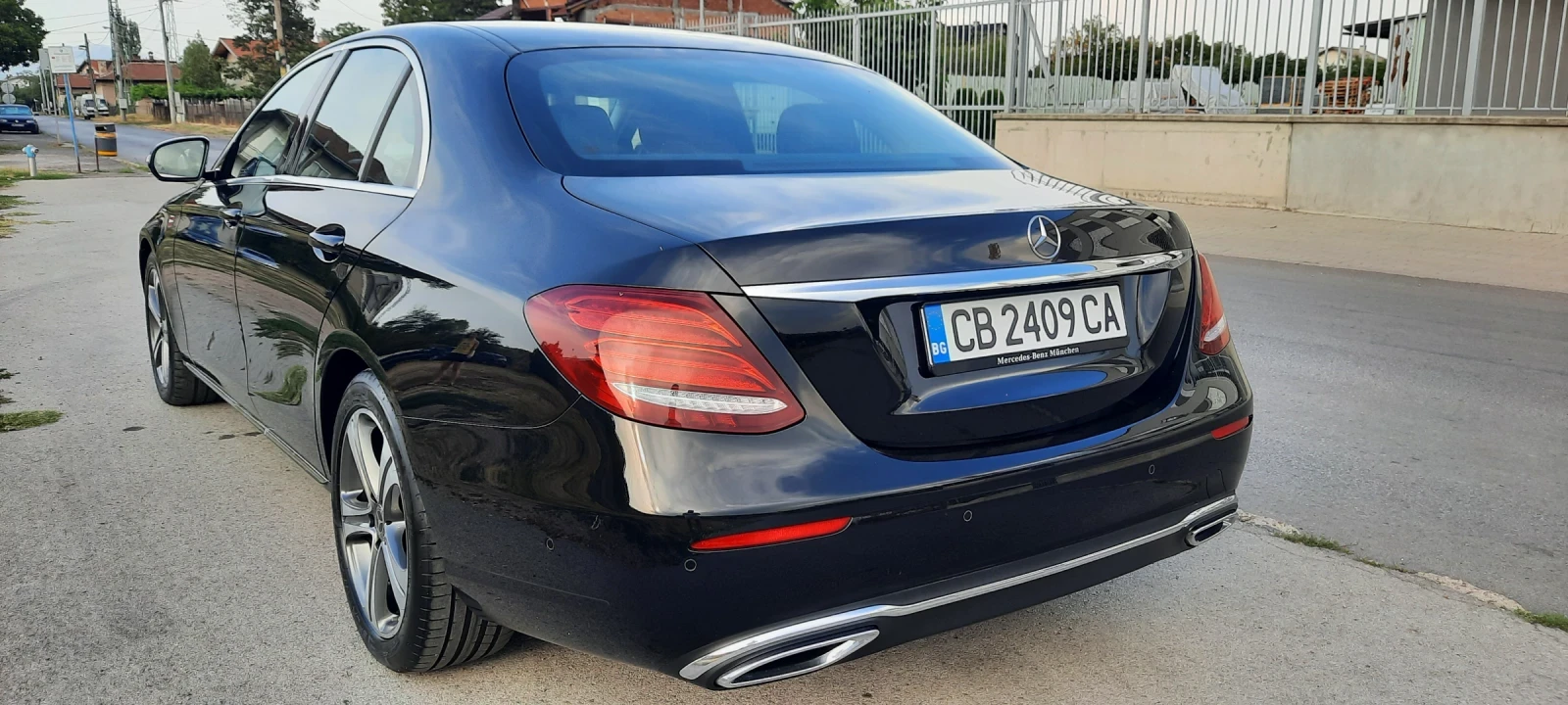 Mercedes-Benz E 350 4-Matic  - изображение 4