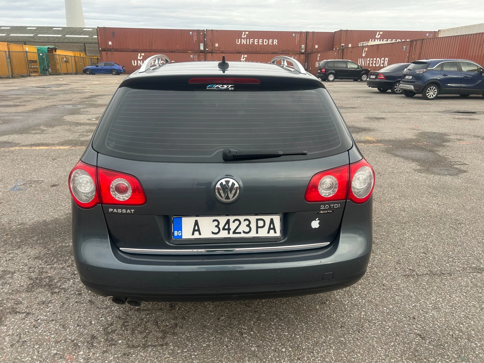 VW Passat B6 - изображение 2