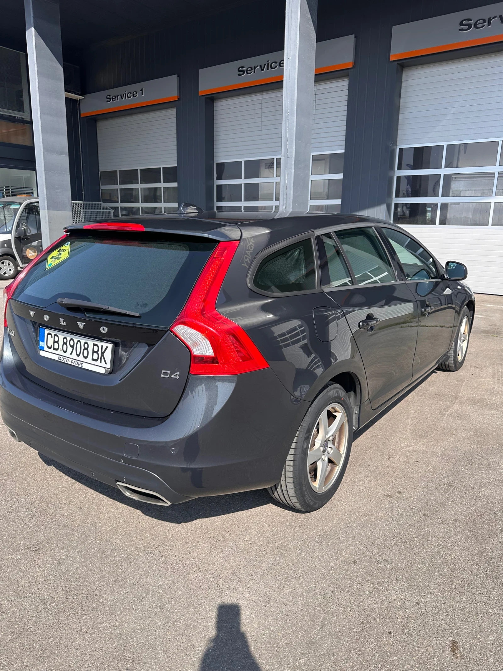Volvo V60 Momentum - изображение 3