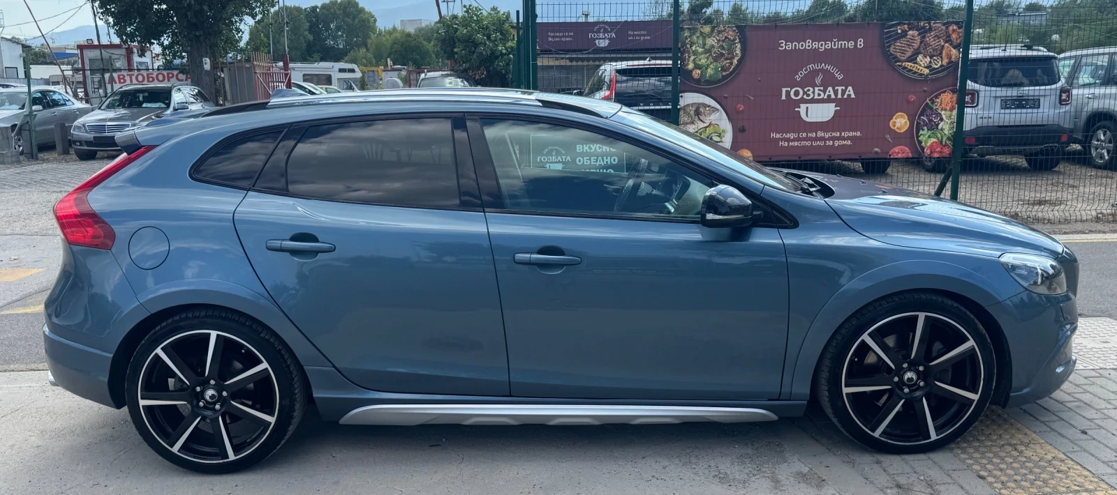 Volvo V40 Cross Country Heiko-2.5T-270 к.с. 4х4 Автомат! - изображение 4
