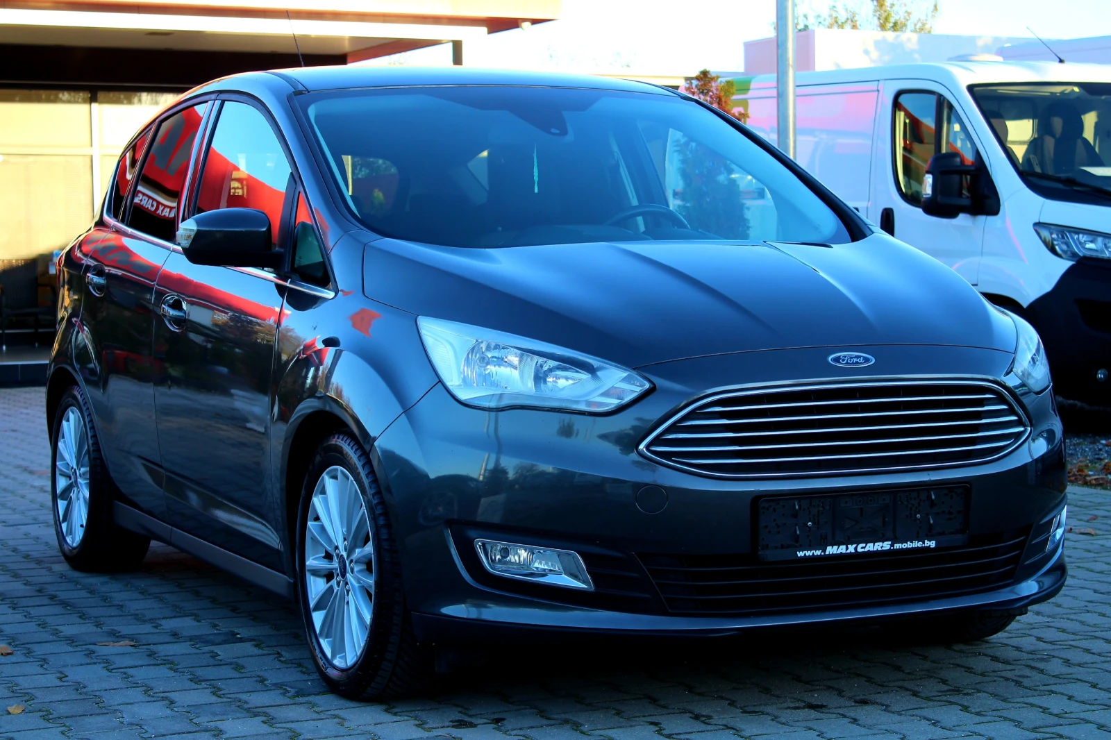 Ford C-max TITANIUM 1.5TDCi EURO 6B/ЛИЗИНГ | Mobile.bg — изображение 2
