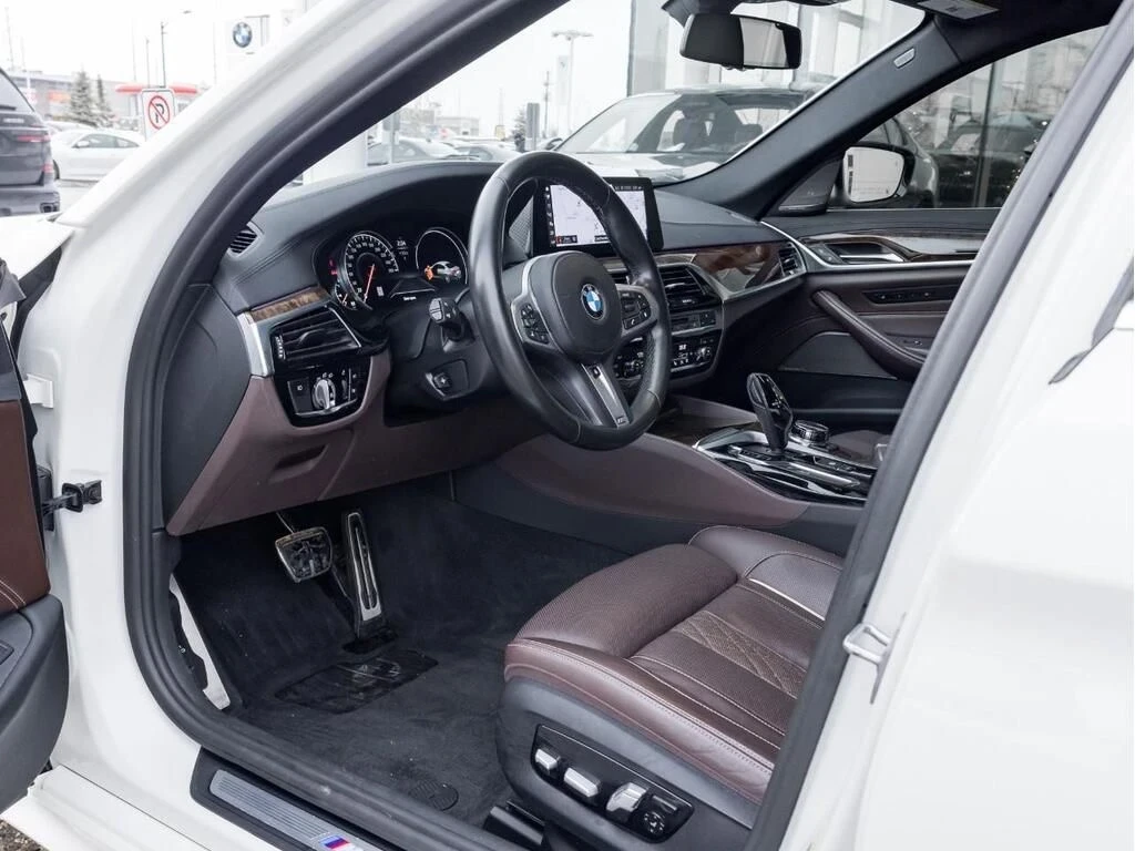 BMW 530 M PACK * * COMFORT PACK * * CARFAX * * АВТО КРЕДИТ - изображение 6