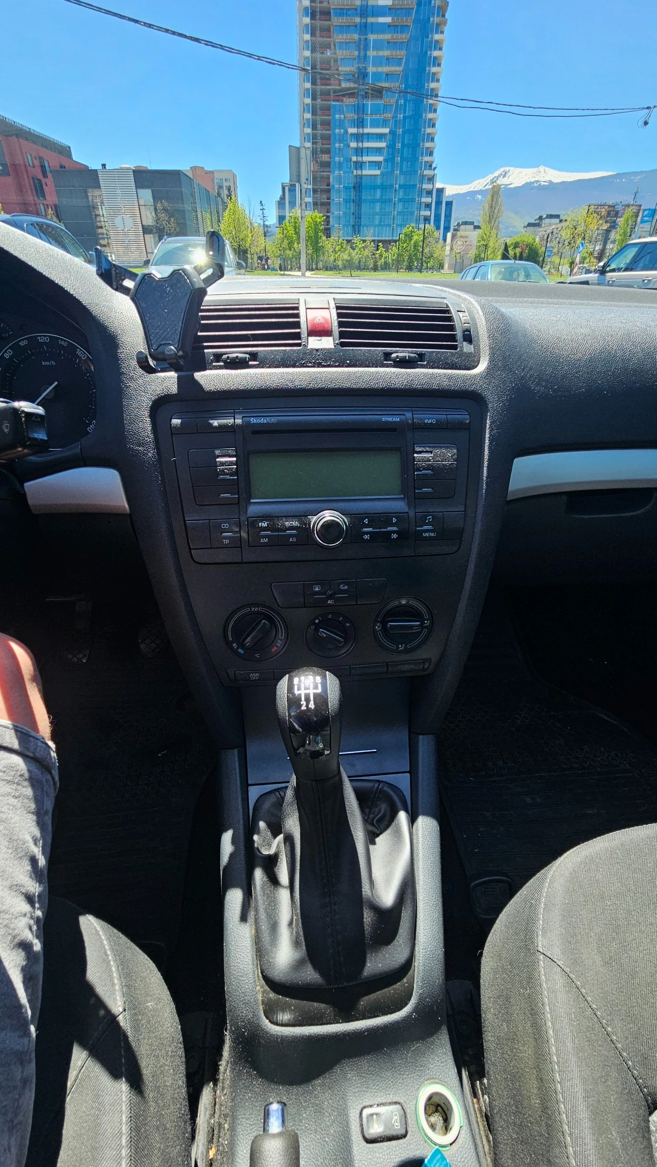 Skoda Octavia 1.9 TDI, снимка 8 - Автомобили и джипове - 54319313