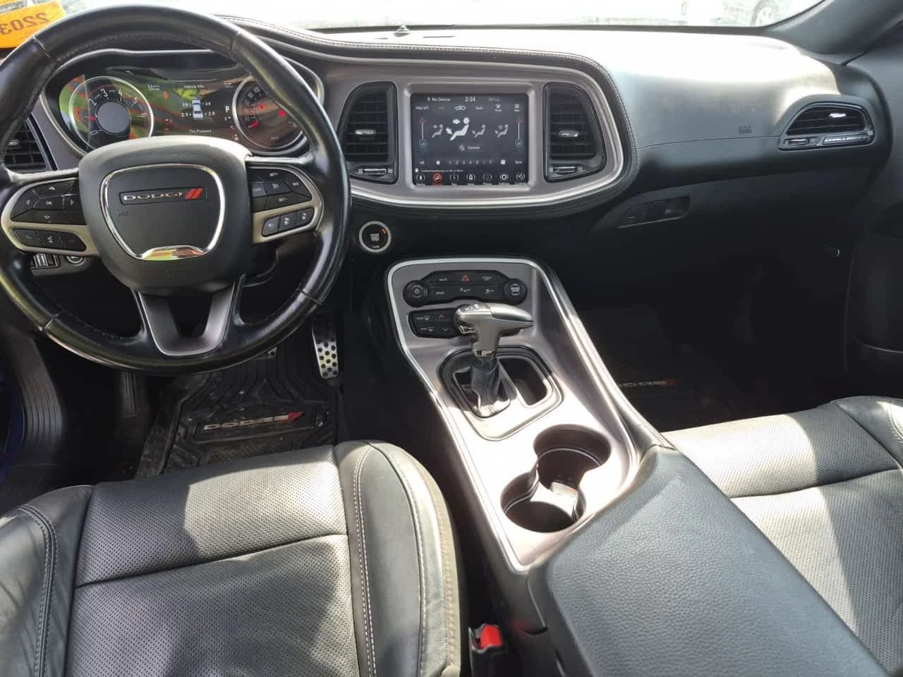 Dodge Challenger SXT/CARFAX/Дистроник/Подгрев/Кожа, снимка 10 - Автомобили и джипове - 54519584